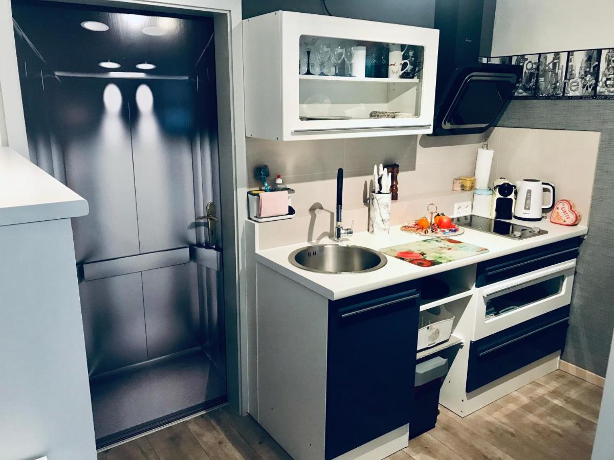 Wohnung Mit Charme, Netflix ラインシュテッテン エクステリア 写真