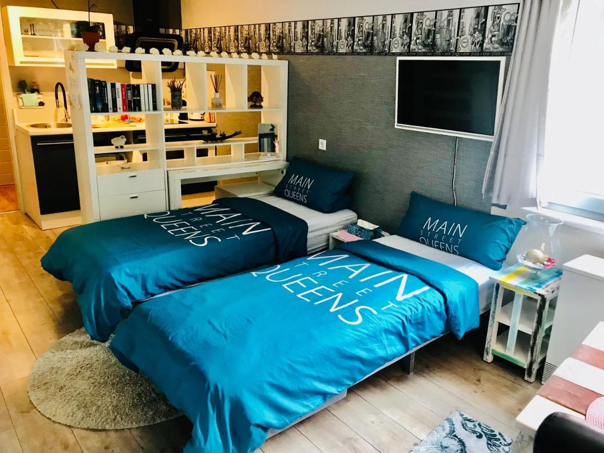 Wohnung Mit Charme, Netflix ラインシュテッテン エクステリア 写真